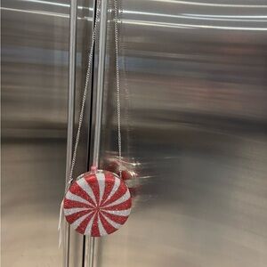 Red and White Swirl “Candy” purse or clutch w/ detachable strap❤️🤍❤️fun& festive